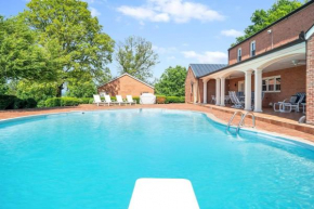 Oak Hill- Main House